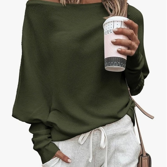 Green casual batwing sweater - Picture 2 of 7